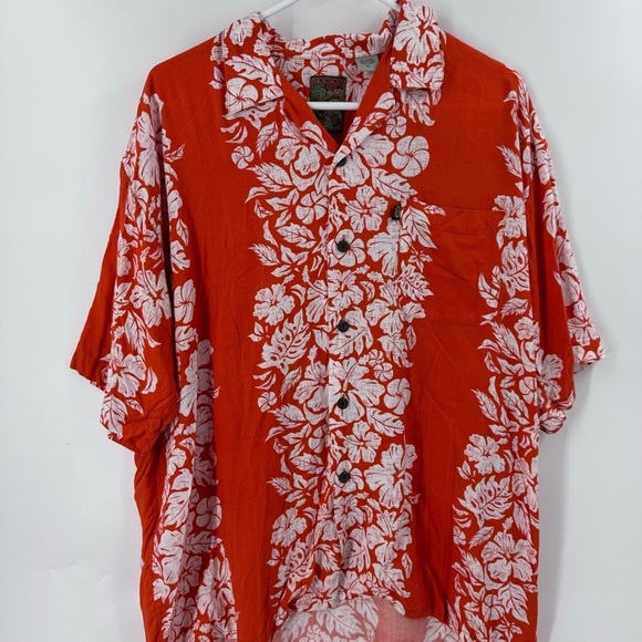 Pineapple Connection Shortsleeve Button Down Hawaiian Shirt - Picture 1 of 6